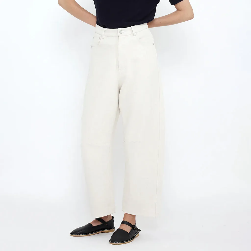 7115 By Szeki Unisex Relaxed Curve Legged Pants Off-White