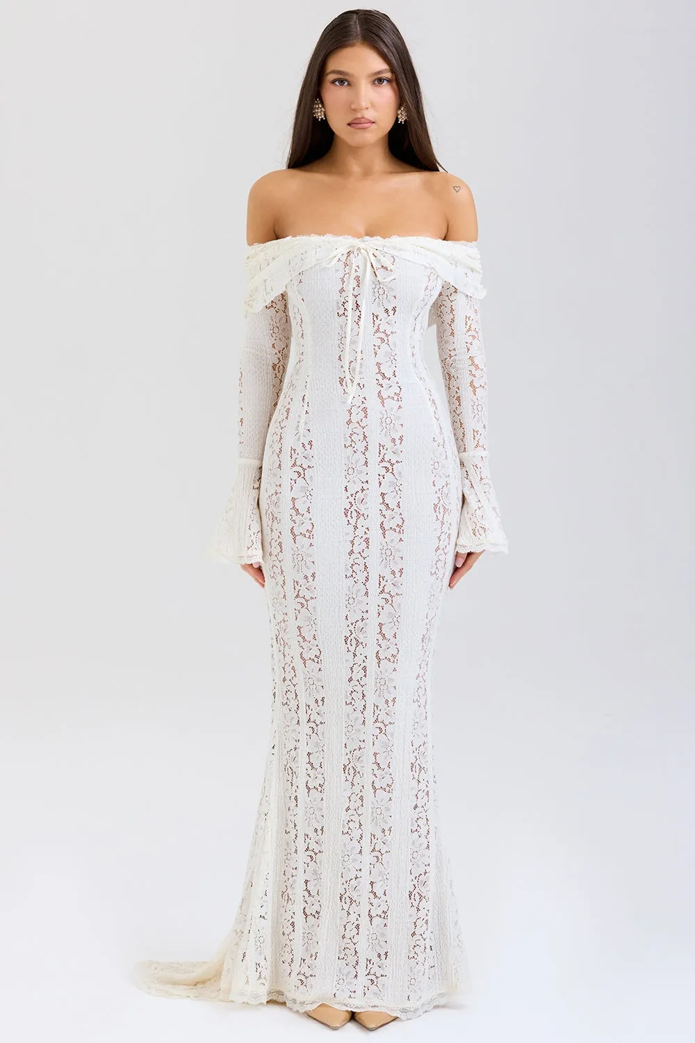 AEILA VINTAGE LACE MAXI DRESS-BLACK