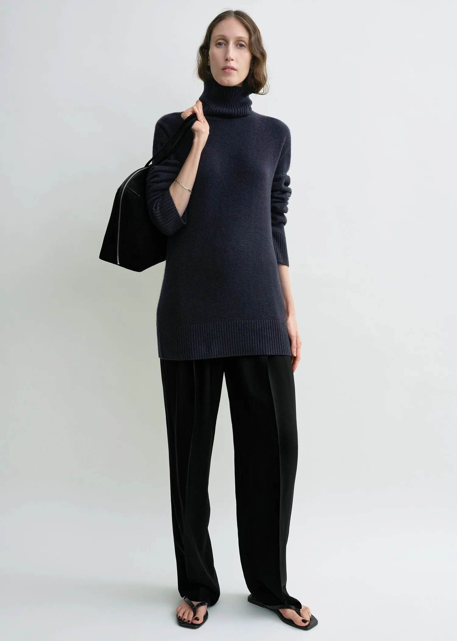 Cashmere turtleneck navy