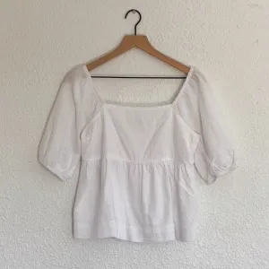 Free Assembly 100% cotton white peasant puff sleeve baby doll blouse