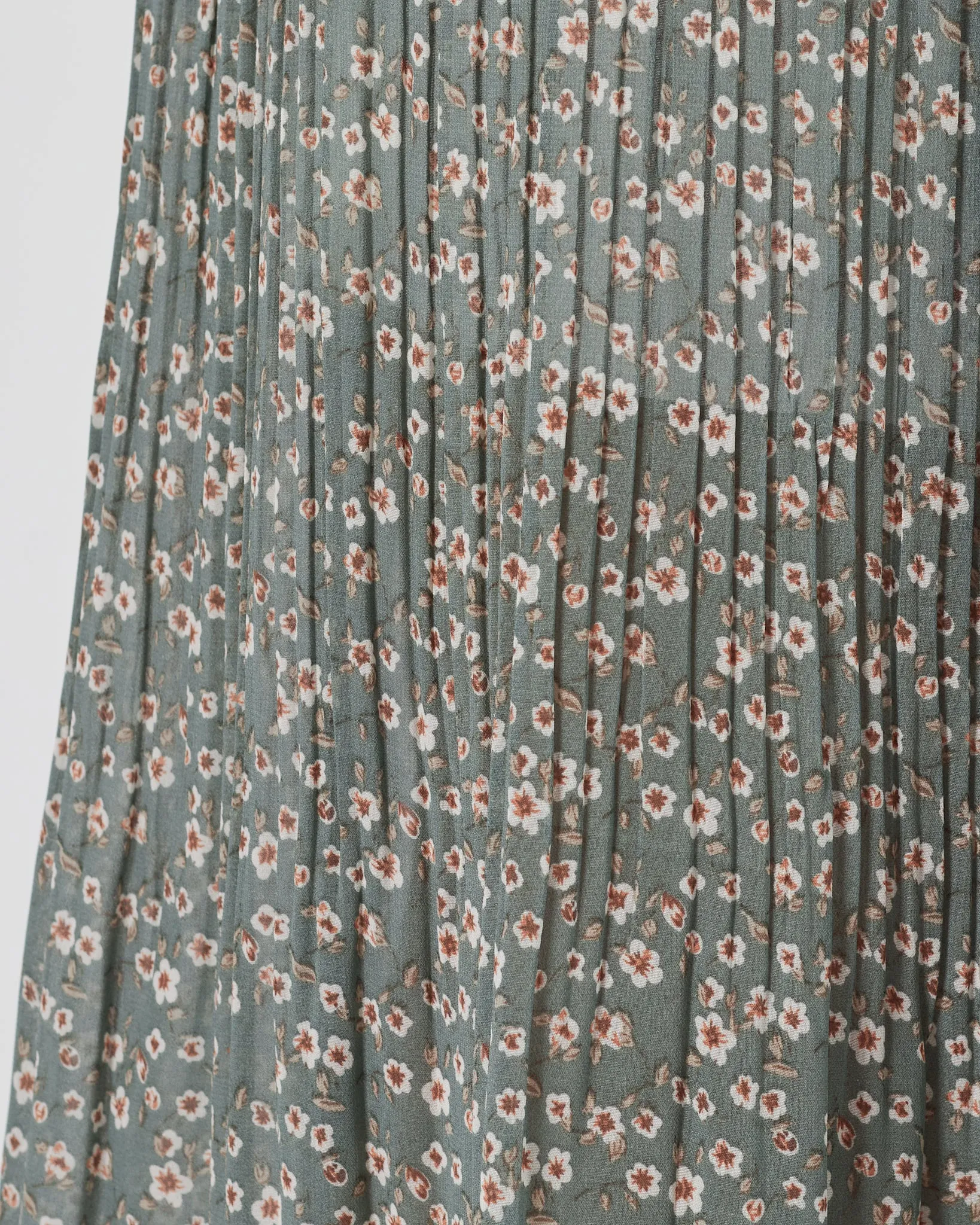 Lady Green Floral Skirts 17.90