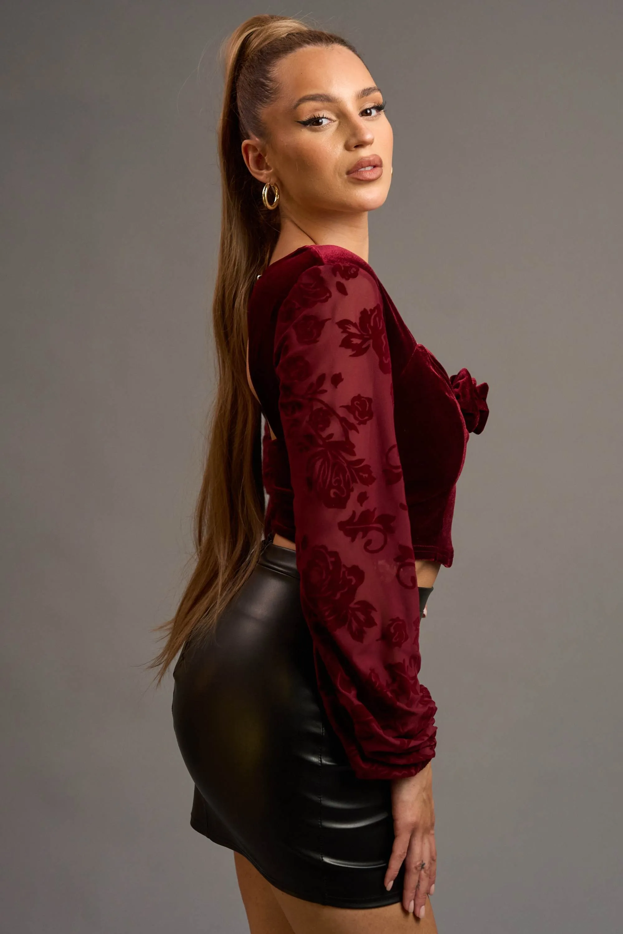 LUXE STRETCH VELVET ROSETTE CORSAGE PEASANT TOP