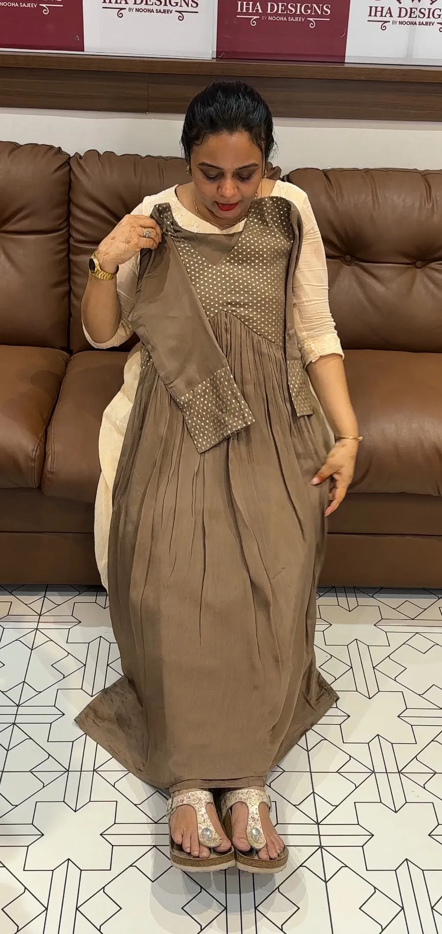 PLATINUM CHIFFON ALINE TOPS - IHA 20194