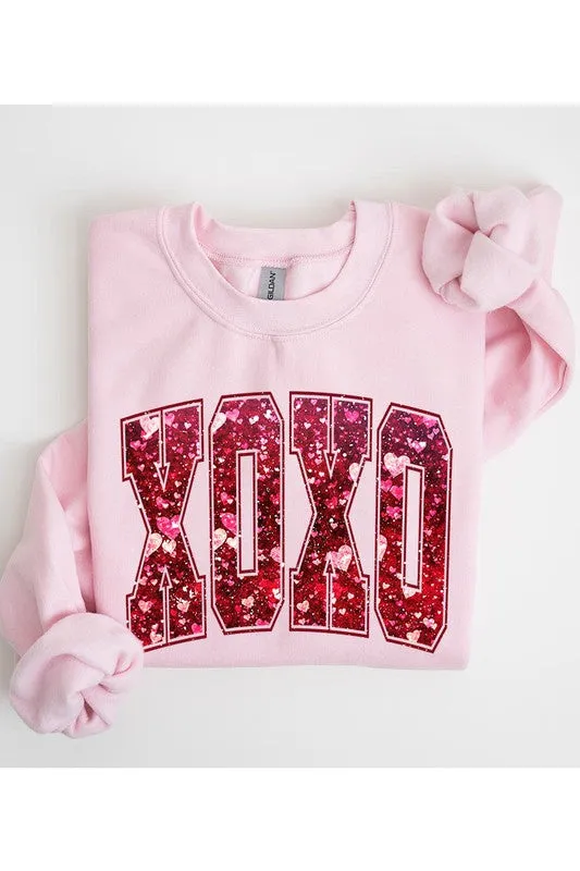 XOXO GRAPHIC SWEATSHIRT